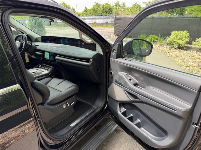new 2026 Lincoln Navigator car, priced at $95,959