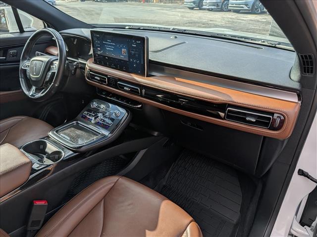 used 2022 Lincoln Nautilus car, priced at $36,900