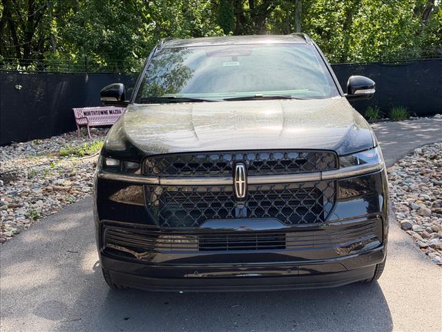 new 2026 Lincoln Navigator car, priced at $102,045