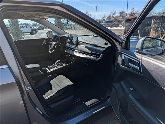 used 2024 Mitsubishi Outlander car, priced at $23,900