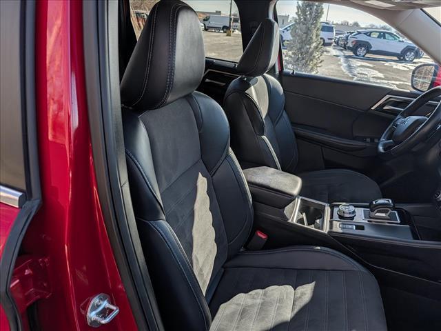 used 2024 Mitsubishi Outlander car, priced at $23,900