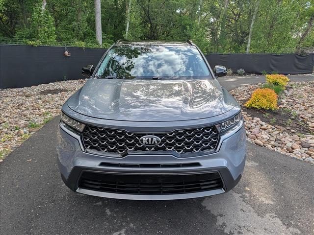 used 2021 Kia Sorento car, priced at $24,900