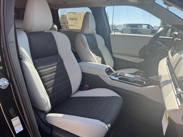 new 2025 Mitsubishi Outlander car, priced at $37,505