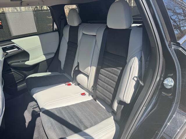 new 2025 Mitsubishi Outlander car, priced at $37,505