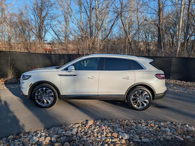 used 2022 Lincoln Nautilus car, priced at $35,900