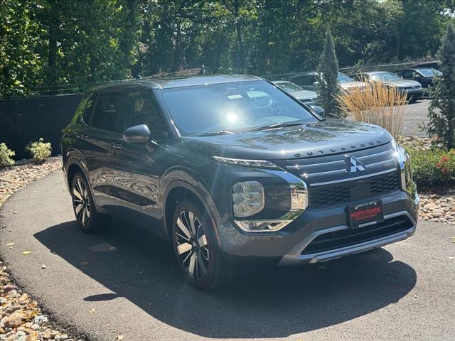 new 2025 Mitsubishi Outlander car, priced at $38,200