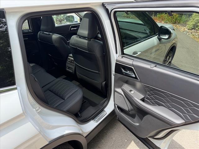 new 2026 Mitsubishi Outlander car, priced at $41,585