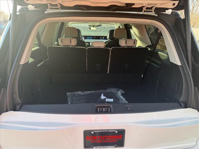 new 2026 Lincoln Navigator L car, priced at $112,085