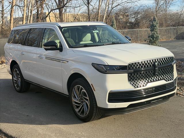 new 2026 Lincoln Navigator L car, priced at $112,085