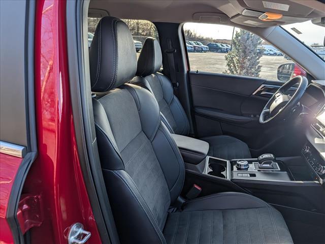 used 2024 Mitsubishi Outlander car, priced at $24,900