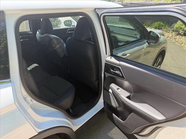 new 2026 Mitsubishi Outlander car, priced at $36,595