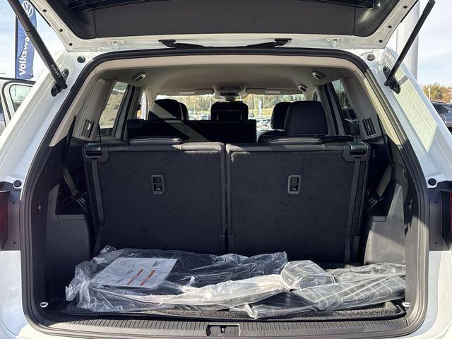 new 2026 Volkswagen Atlas car, priced at $44,189