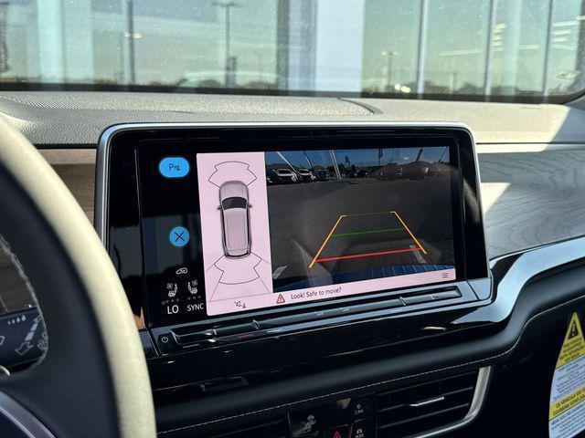 new 2026 Volkswagen Atlas car, priced at $40,643