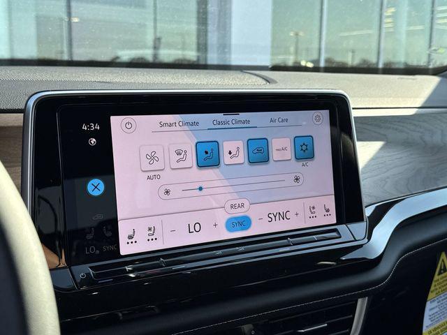 new 2026 Volkswagen Atlas car, priced at $40,643