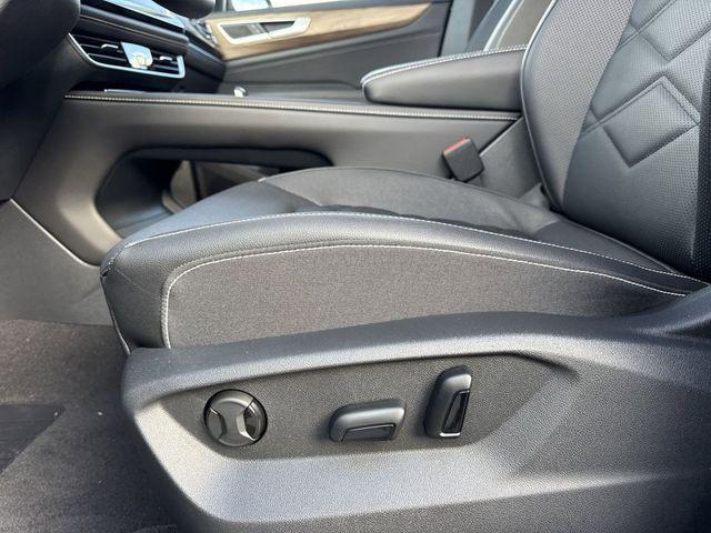 new 2026 Volkswagen Atlas car, priced at $42,350