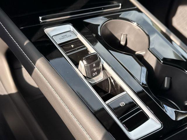 new 2026 Volkswagen Atlas car, priced at $43,873