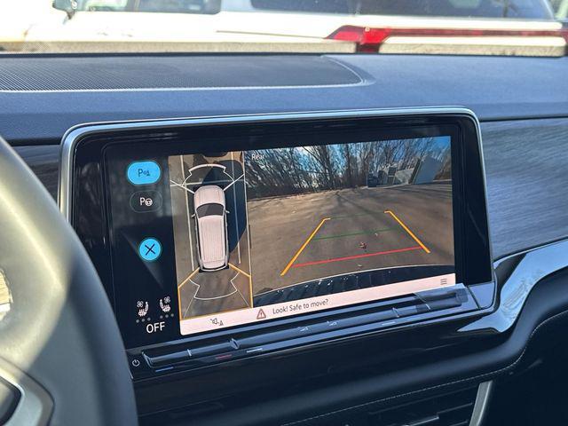 new 2026 Volkswagen Atlas car, priced at $55,566