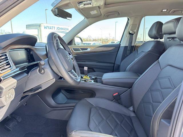 new 2026 Volkswagen Atlas car, priced at $42,978