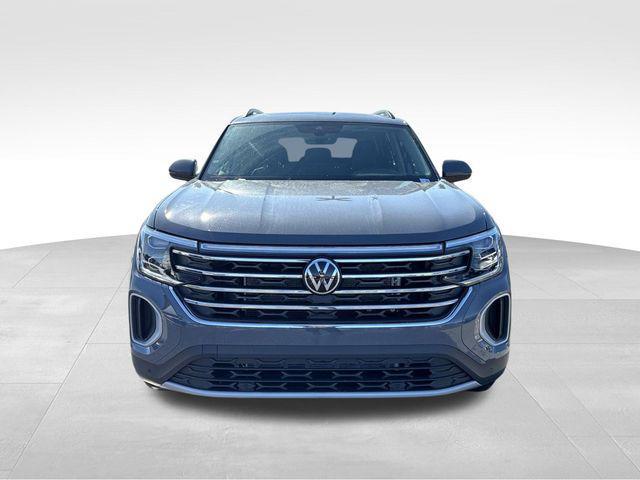 new 2026 Volkswagen Atlas car, priced at $42,978