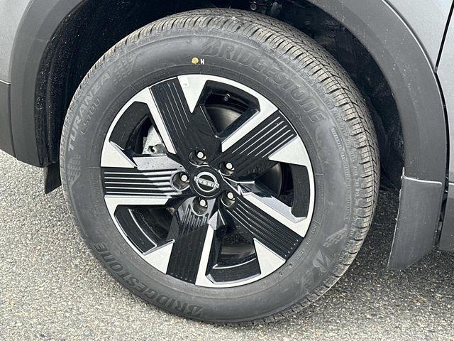 new 2026 Nissan Kicks car, priced at $25,999