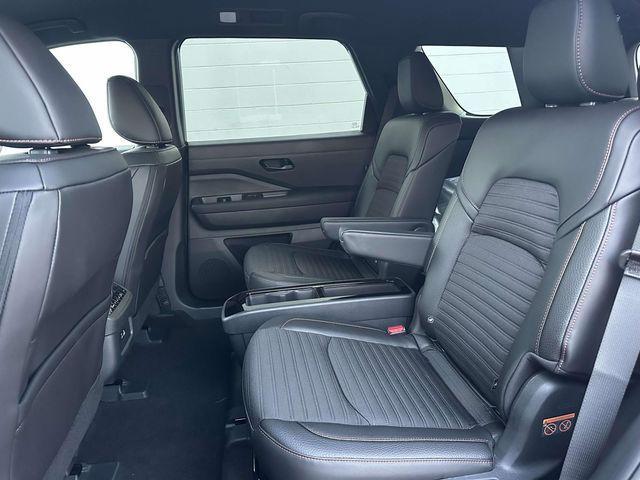 new 2025 Nissan Pathfinder car, priced at $37,557