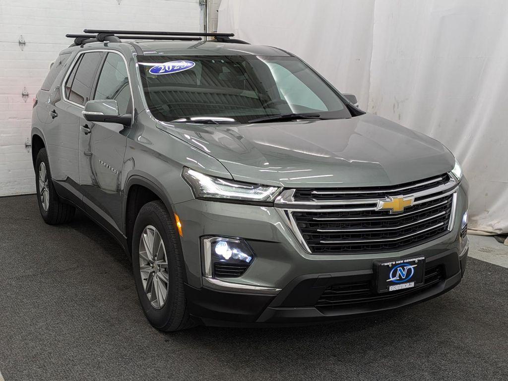 used 2023 Chevrolet Traverse car, priced at $29,490