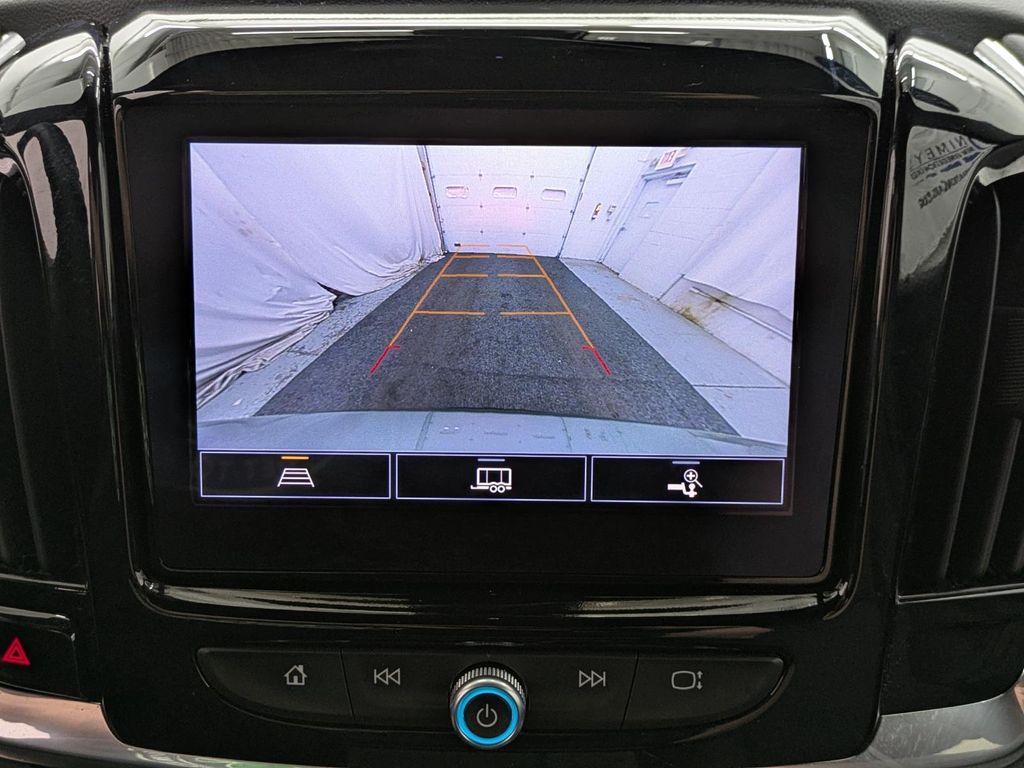 used 2023 Chevrolet Traverse car, priced at $29,490