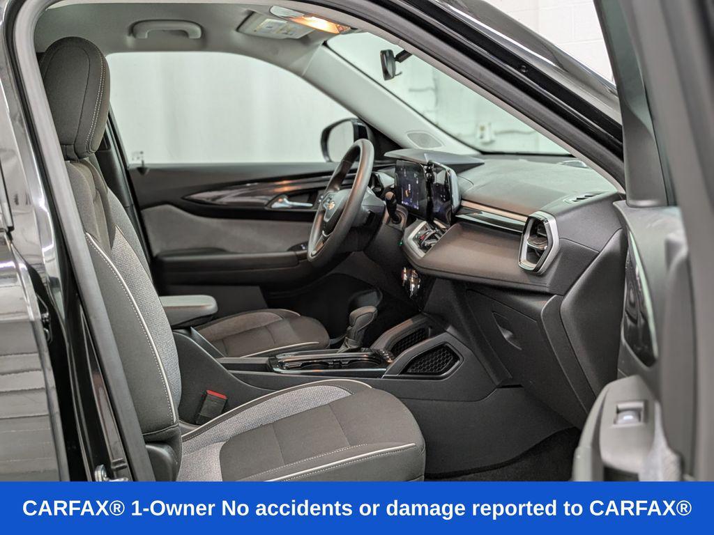 used 2025 Chevrolet TrailBlazer car, priced at $24,693