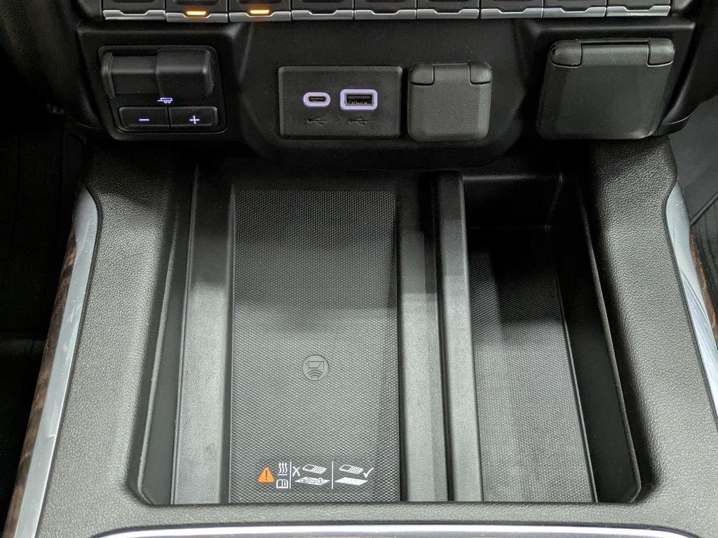 used 2022 GMC Sierra 1500 car, priced at $45,250