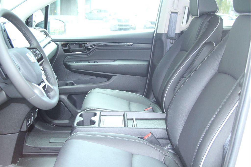 new 2026 Honda Odyssey car, priced at $48,951