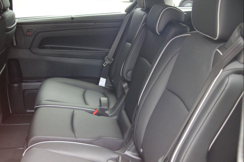 new 2026 Honda Odyssey car, priced at $48,951