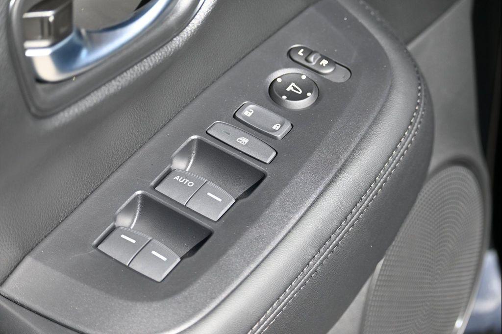 new 2026 Honda HR-V car, priced at $27,671