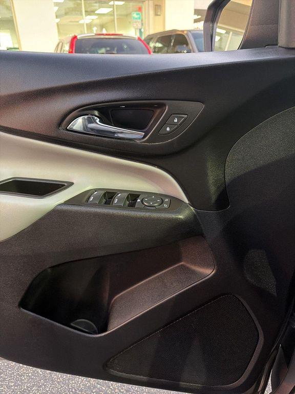used 2023 Chevrolet Equinox car, priced at $15,500