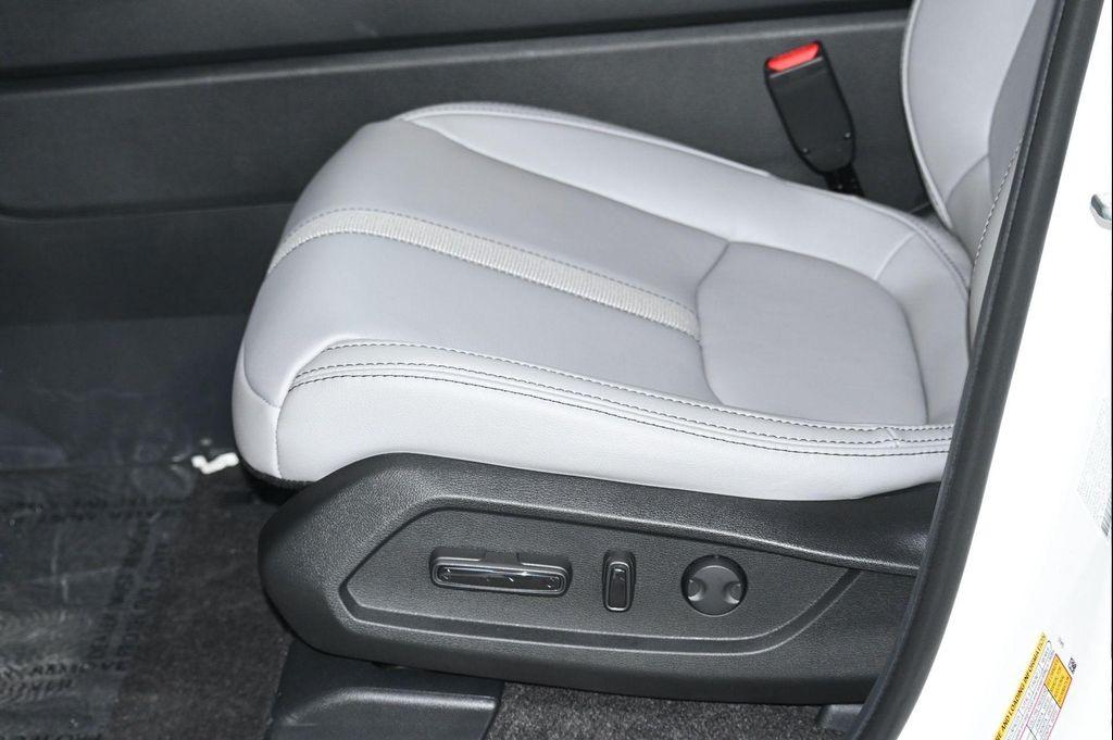 new 2026 Honda Pilot car, priced at $46,723