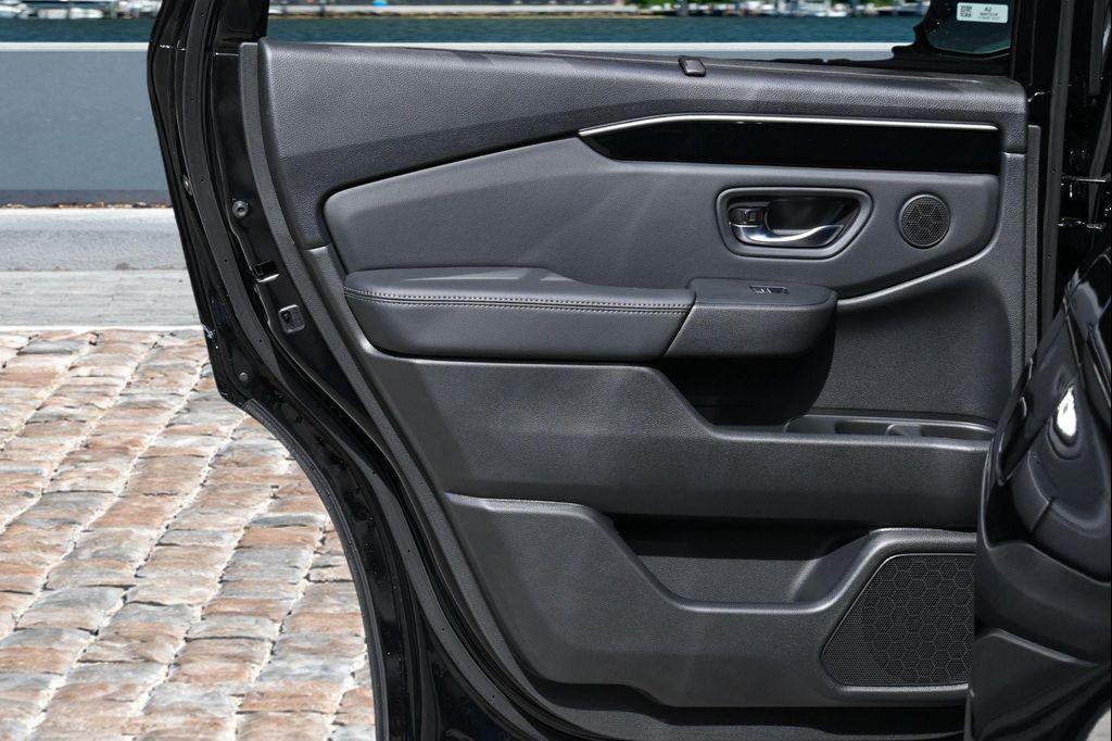 new 2026 Honda Pilot car, priced at $44,610