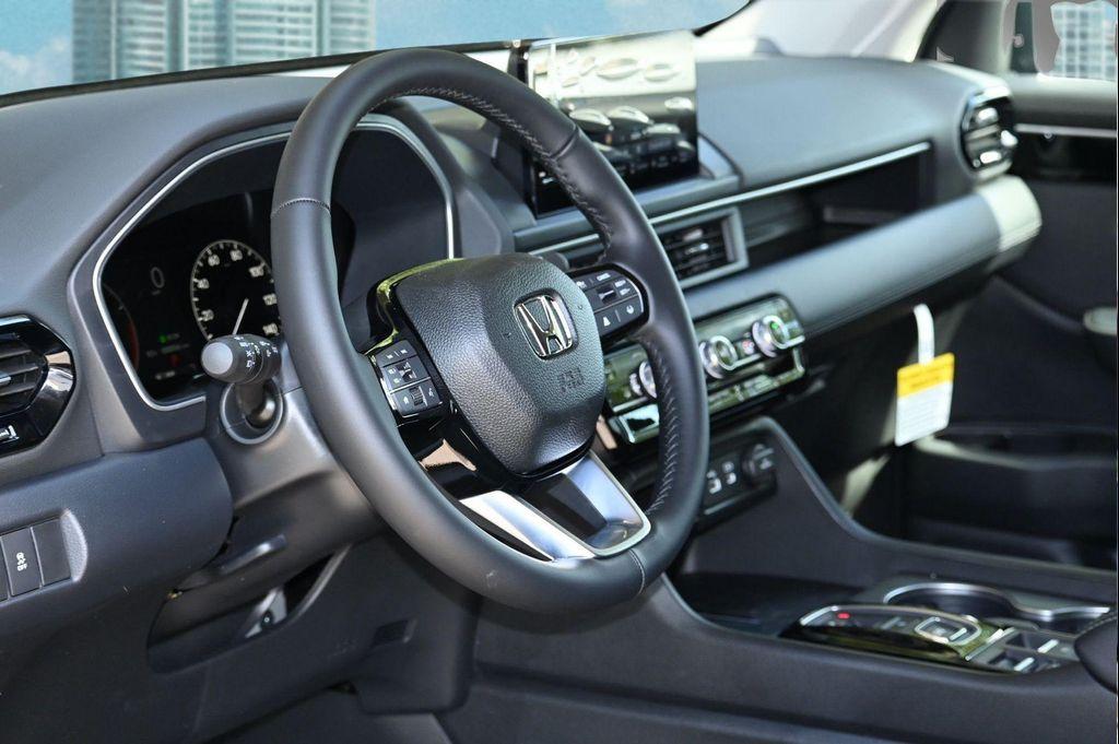 new 2026 Honda Pilot car, priced at $44,610