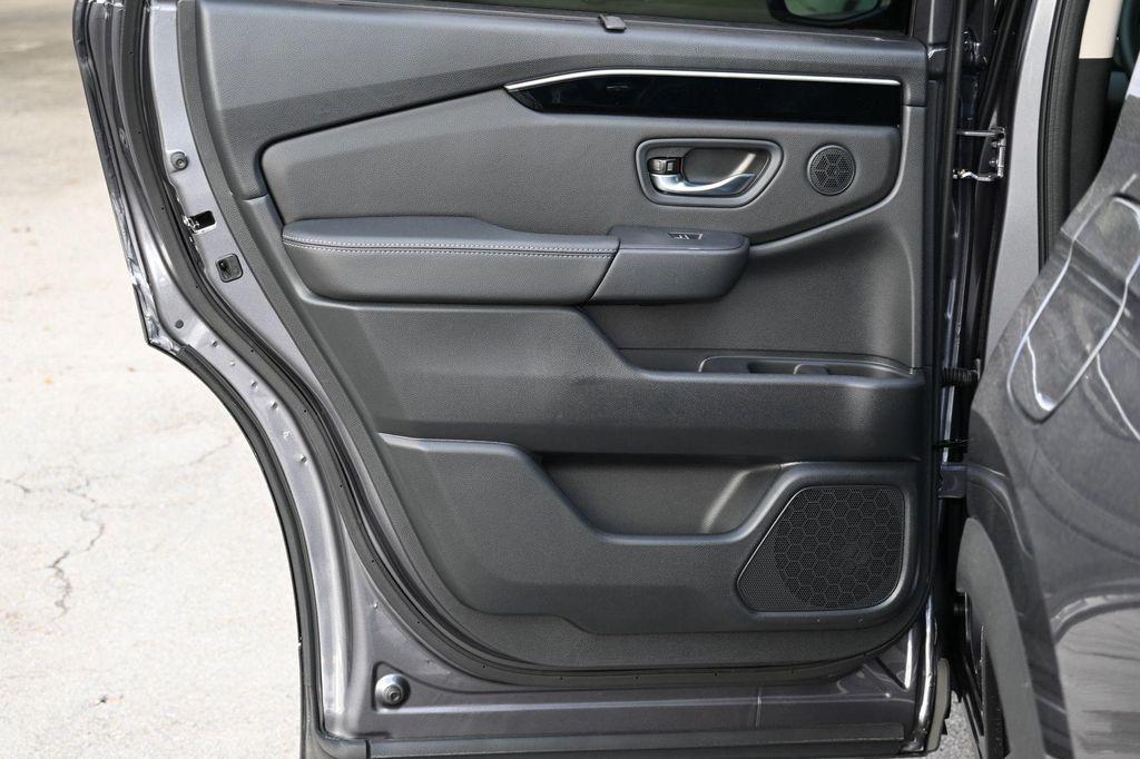 new 2026 Honda Pilot car, priced at $45,530