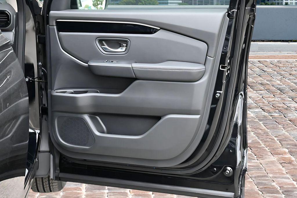 new 2026 Honda Pilot car, priced at $46,273