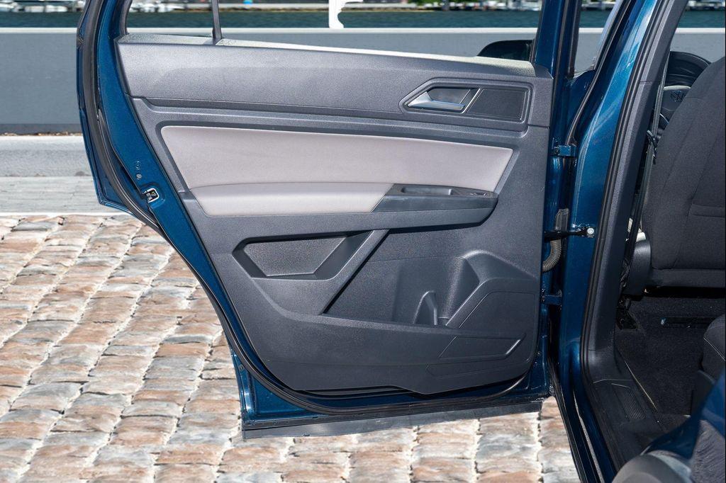 used 2021 Volkswagen Atlas Cross Sport car, priced at $17,800