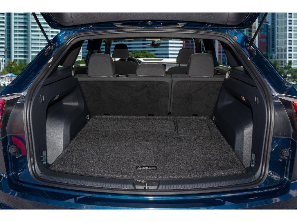 used 2021 Volkswagen Atlas Cross Sport car, priced at $17,800