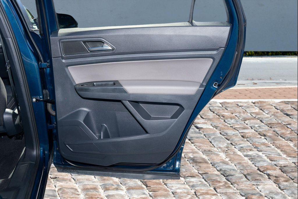 used 2021 Volkswagen Atlas Cross Sport car, priced at $17,800