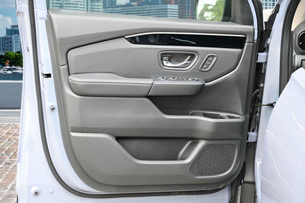 new 2026 Honda Pilot car, priced at $46,723