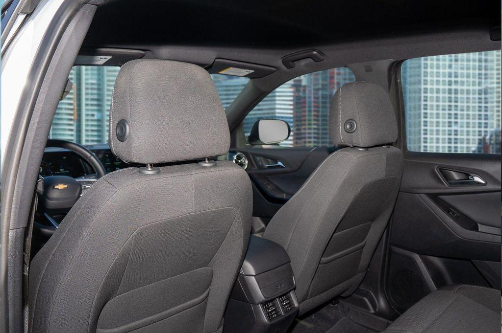 used 2025 Chevrolet Equinox car, priced at $23,100