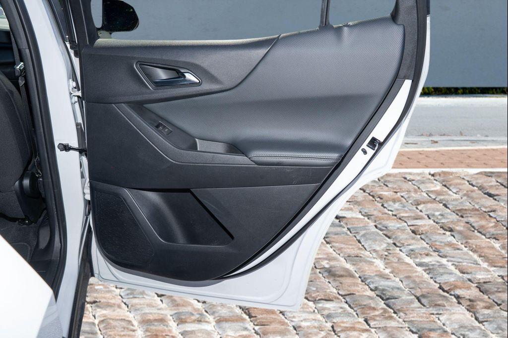 used 2025 Chevrolet Equinox car, priced at $23,100