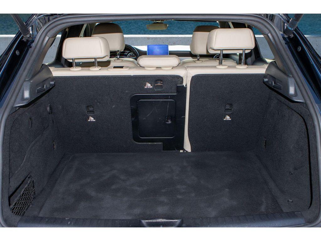 used 2020 Mercedes-Benz GLA 250 car, priced at $13,700