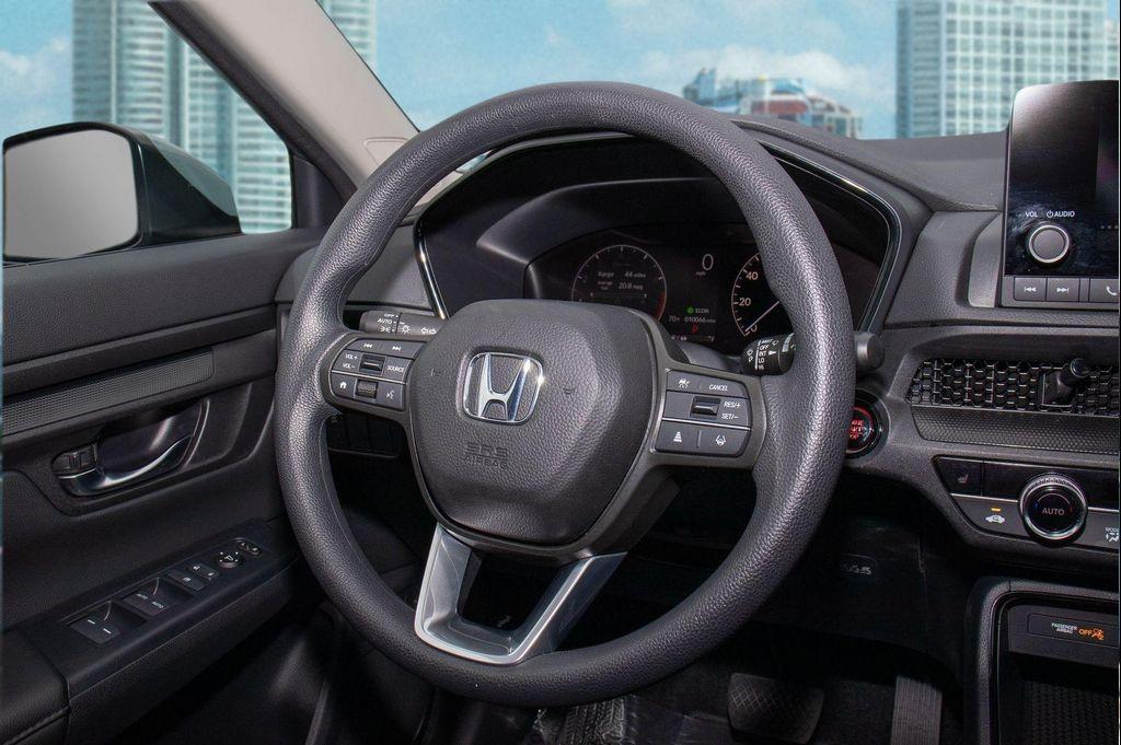 used 2025 Honda CR-V car, priced at $29,000