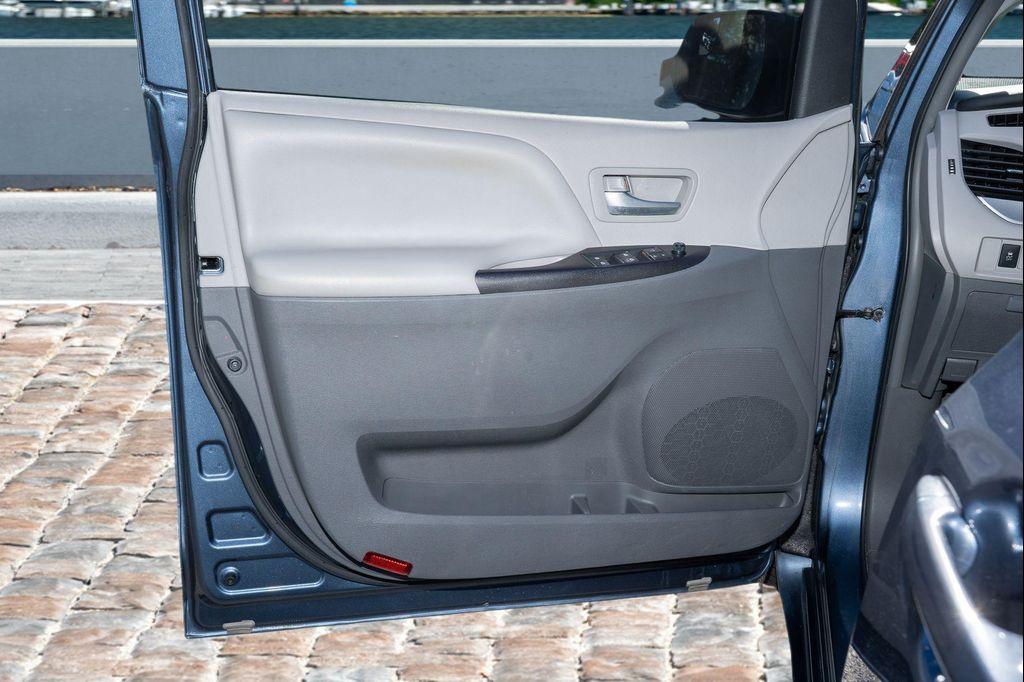 used 2016 Toyota Sienna car, priced at $16,400