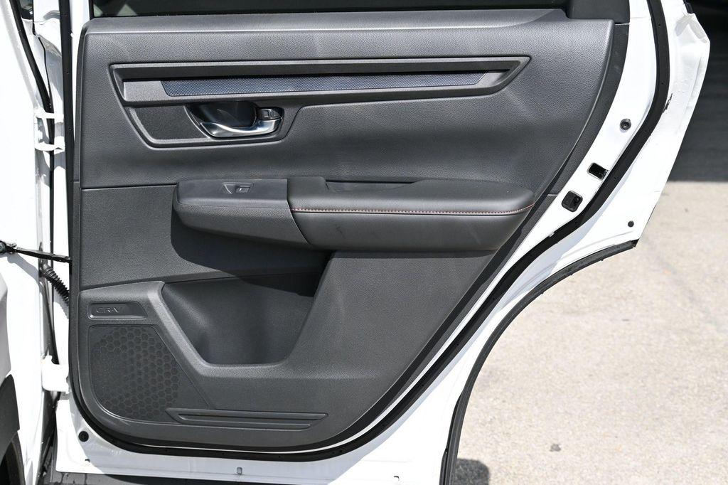 new 2026 Honda CR-V Hybrid car, priced at $40,224