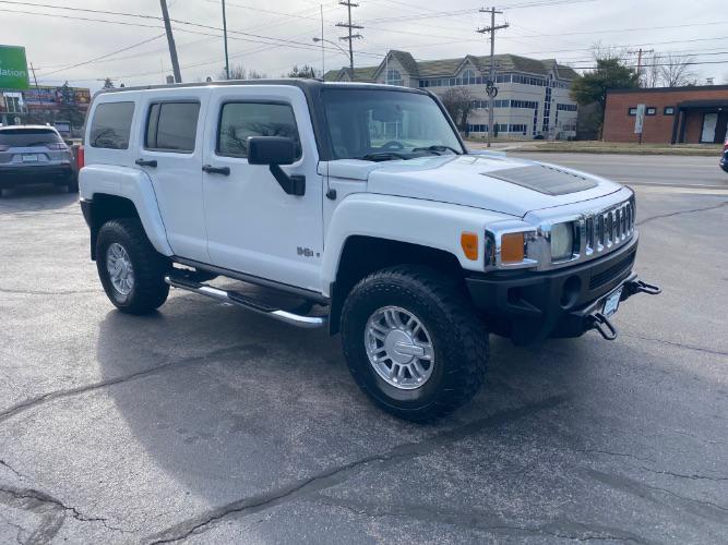 used 2006 Hummer H3 car, priced at $7,980