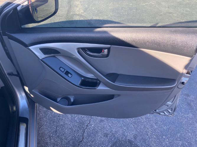 used 2014 Hyundai Elantra car